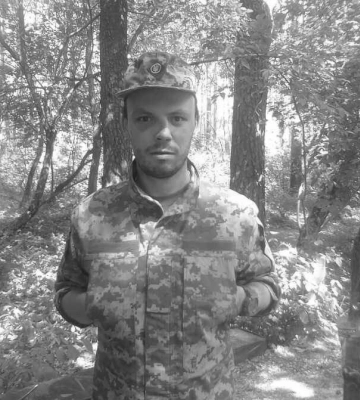 У Черкасах попрощалися з військовим, який загинув на Харківщині