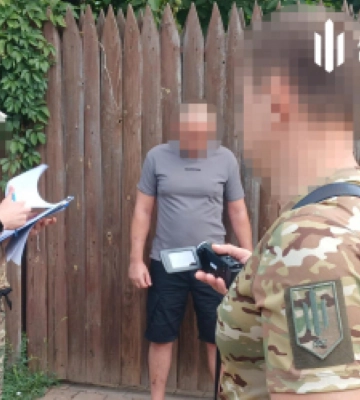 За $7 тис. оформлювали довідки про непридатність до служби: Двох ділків викрито на Донеччині, - ДБР. ФОТОрепортаж