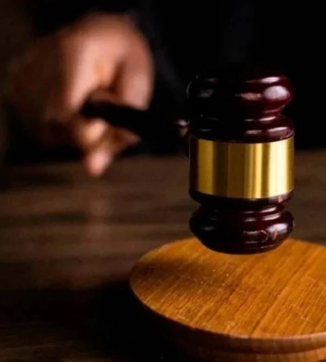 Директора фірми, яка будувала амбулаторії на Херсонщині, підозрюють у привласнені коштів