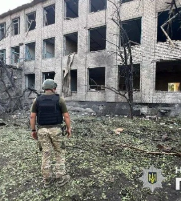 Били бомбами та дронами: через обстріли рф на Донеччині пошкоджені будинки, підприємство та газопроводи