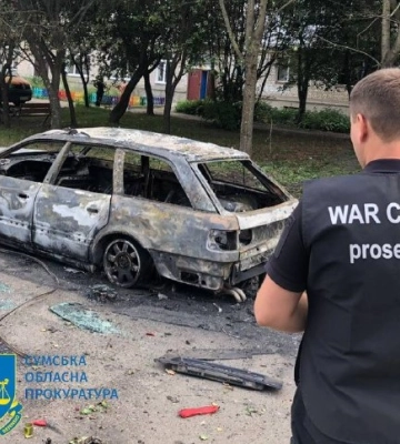 Ворог з РСЗВ ударив по центру Глухова: загинув підліток 