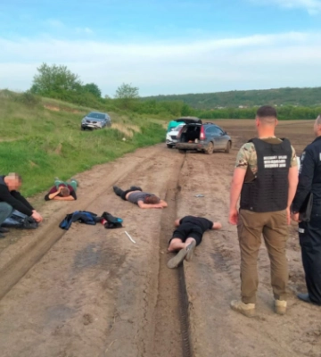 6 тысяч долларов за гидрокостюм и ласты: в Винницкой области будут судить мужчин, которые пытались переправить военнообязанного в&amp;hellip;