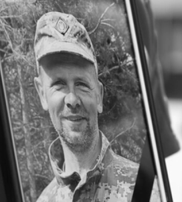 У Луцьку попрощалися із загиблим на Херсонщині сержантом-морпіхом Олександром Андрусіком 
