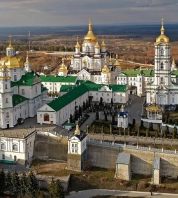 Ікони – зникли, прибудови – з'явились: на території Почаївської лаври виявлено низку порушень