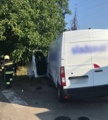На перехресті в Черкасах не розминулися дві автівки (ФОТО)