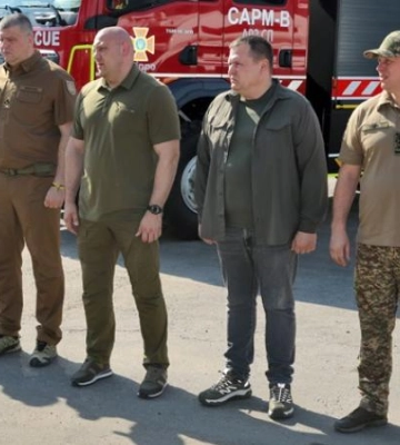Військові РФ обстріляли Дніпровський район Херсона, поранена жінка