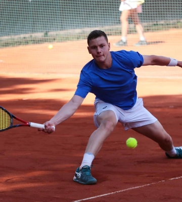 Шосткинський тенісист виграв чемпіонат України