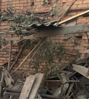 Вибухи на Дніпропетровщині: ворог запустив дрони й ракету