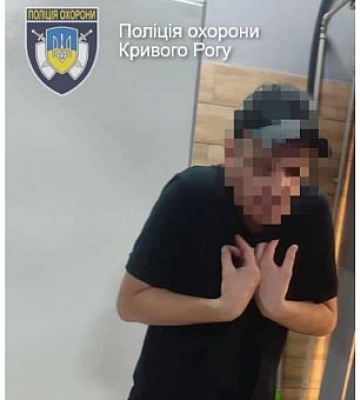 На Дніпропетровщині чоловік побив пляшки з алкоголем у магазині