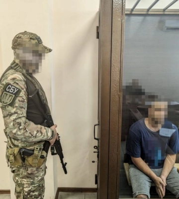 В Одесі затримали шістьох кур&#039;єрів за підпали 15 авто військових