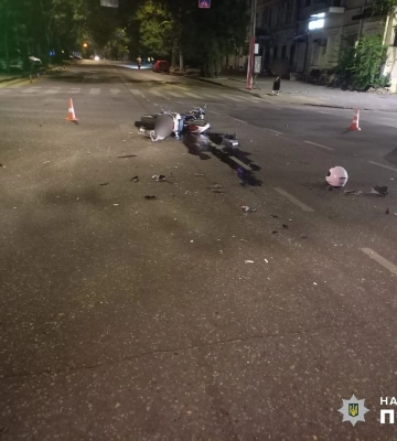 Одеські поліцейські встановлюють обставини ДТП з тяжким травмуванням мотоцикліста