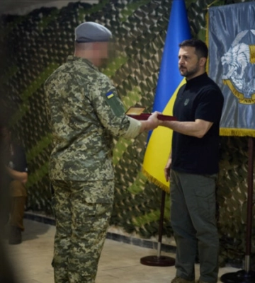Зеленський відвідав передову та привітав бійців Сил спеціальних операцій зі святом