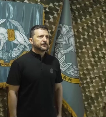 Зеленский приехал в Волчанск и поздравил бойцов ССО с праздником (видео)