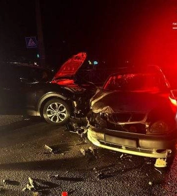 У центрі міста водій порушуючи ПДР влаштував аварію