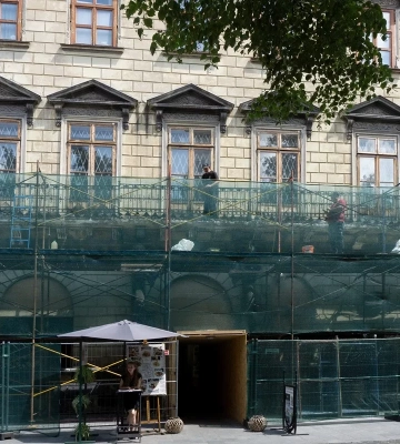 На Львівщині відреставрують фасад палацу Корнякта