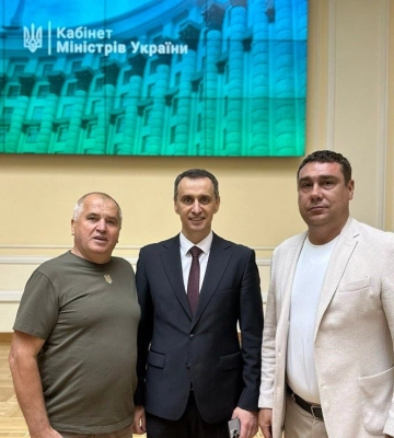 З нагоди професійного свята колективи волинської екстренки та обласної лікарні отримали подяки від прем’єр-міністра