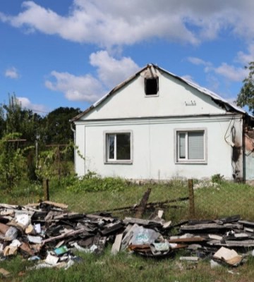В Прилуцькому на Волині триває ремонт будівель, пошкоджених внаслідок атаки РФ 22 червня