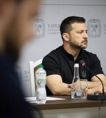 Жилье, энергетика, оборона: Зеленский снова посетил Харьков