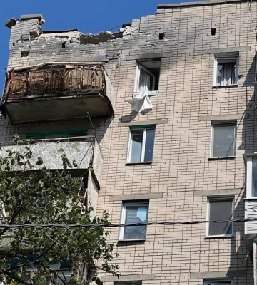 Пошкоджені багатоповерхівки та навчальний заклад: наслідки обстрілів Херсонщини