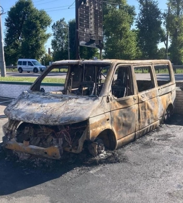 У Києві невідомі спалили авто для евакуації поранених 3-ї Окремої штурмової бригади ЗСУ. ФОТО