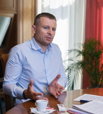 Автоматично вплине на ціни: чому уряд не хоче підвищення ставки ПДВ