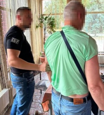 Ужгородець за $1500 допомагав &quot;ухилянтам&quot; уникнути мобілізації &quot;з релігійних переконань&quot; (ФОТО)