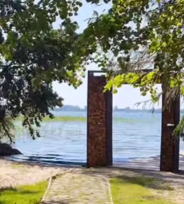 Чарівний острів посеред Світязя: що відомо і чим дивує