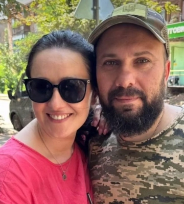 "Ніщо не змогло мене зупинити": Соломія Вітвіцька поїхала до коханого на фронт