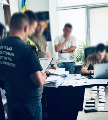 Обіцяв не мобілізувати працівників та відвідувачів ресторану: у Харкові на хабарі погорів посадовець ТЦК