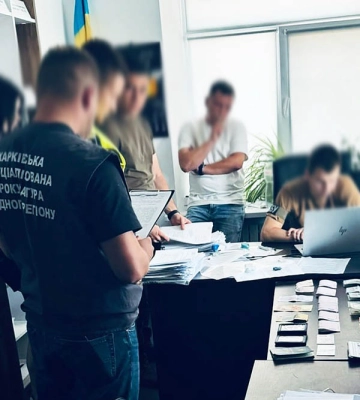 Працівник харківського ТЦК обіцяв відстрочку від мобілізації за $1500 та знижку у ресторані