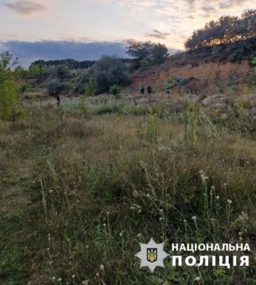 На Уманщині автомобіль з’їхав у кювет: водія госпіталізували