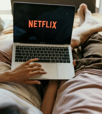 Топ-10 коротких сериалов на Netflix