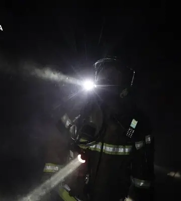 Унаслідок повітряної атаки у Києві сталася пожежа