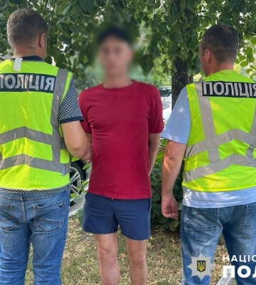 Поліція затримала киянина, який підірвав гранату у Дніпровському районі столиці