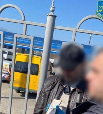 В Сумской области будут судить главного инспектора управления ГИАГ за взятку