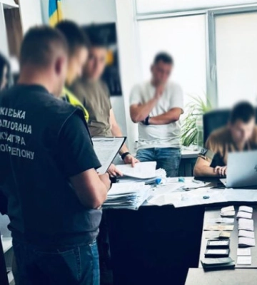 $1500 або мобілізація: у Харкові співробітник ТЦК погрожував працівникам та відвідувачам ресторану