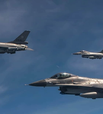 Перші F-16 в Україні, обшуки у парламенті Молдови, кібератаки на Олімпіаду: новини дня