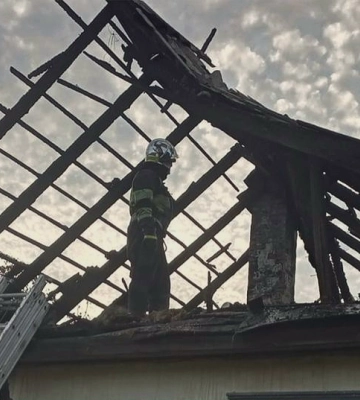 У Сарненському районі на місці пожежі виявили тіло чоловіка