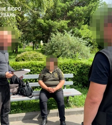 В Ровно задержали женщину, пытавшуюся подкупить следователя ГБР