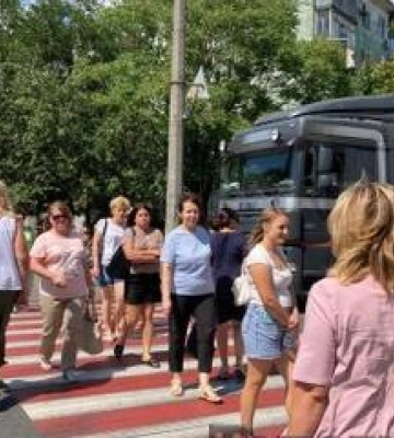 Кременчужани протестують проти реорганізації лікарні