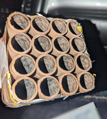 У Дніпрі ввечері запустили салют попри заборону: поліція затримала двох підозрюваних