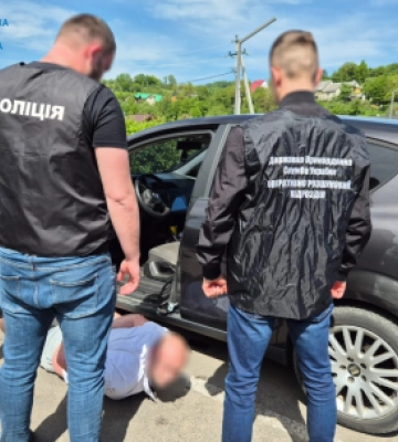 $8000 за можливість незаконно потрапити до Румунії – у Мукачеві судитимуть переправника військовозобов’язаних