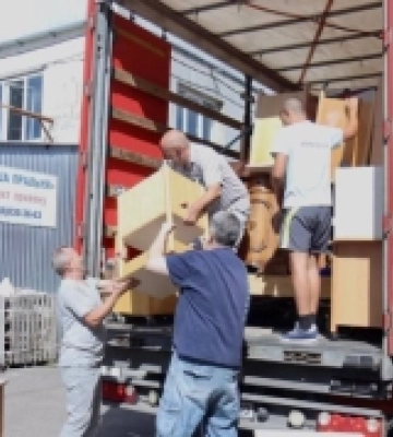 Рівне отримало медичні меблі для лікарень