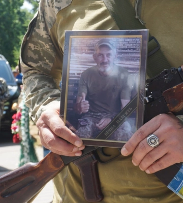 Охтирчани попрощалися із захисником Дмитром Лискою