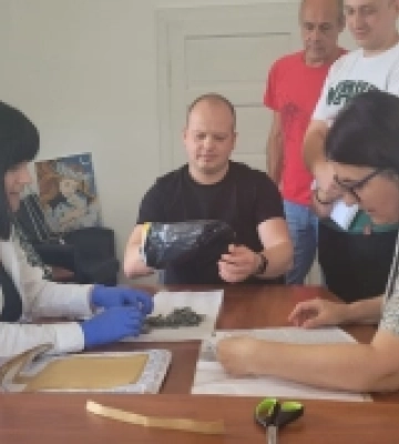 Закарпатські правоохоронці передали  історичному музею 104 предмети археології та нумізматики