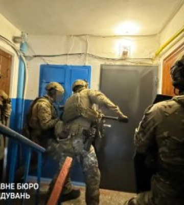 Щомісяця "заробляли" по 40 млн грн: у Запоріжжі та на Дніпропетровщині викрито групу наркоторговців