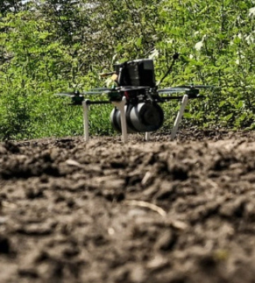 На Сумщині поблизу кордону за допомогою FPV-дронів знищили склади росіян