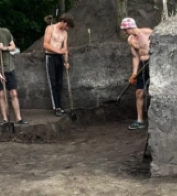 На Рівненщині археологи виявили житла III-IV та XII-XIII століть