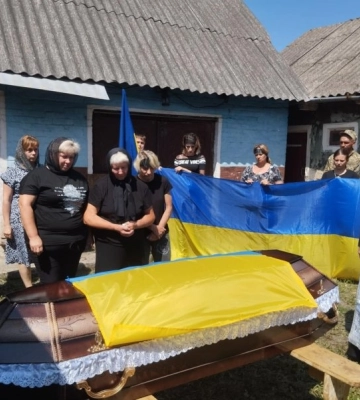 На Волині провели в останню дорогу воїна Руслана Подзізея