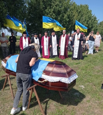 Ціною власного життя відстоював життя інших: на Волині поховали Героя Руслана Подзізея